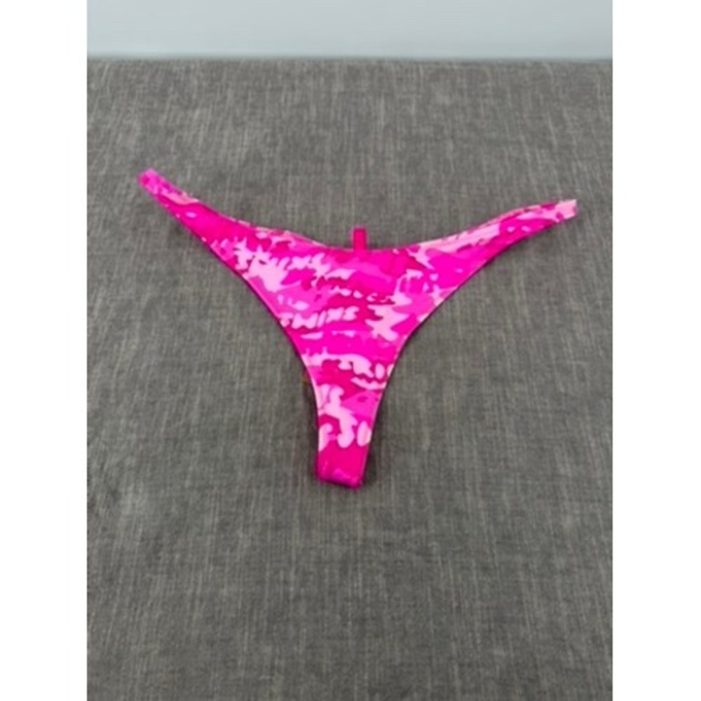 SKIMS Recycled Swim Thong Bikini Bottom Rare Pink Camo Print Size L Large NWT